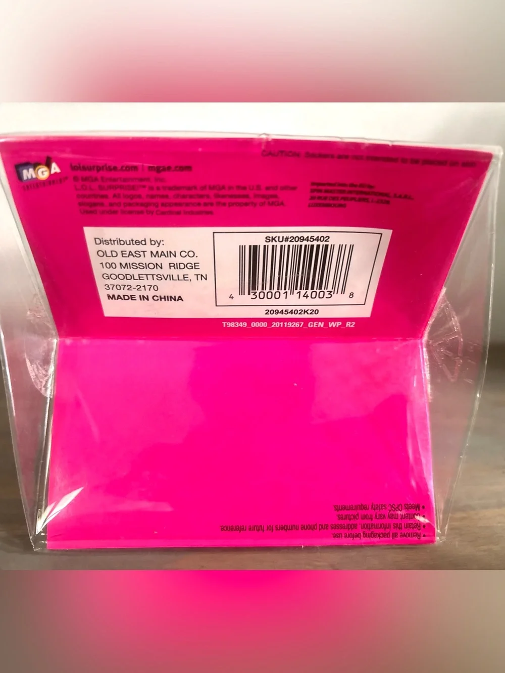 LOL Surprise Series 1 Mystery Puzzle Ball- 60 Piece, Stickers, Poster- Sealed